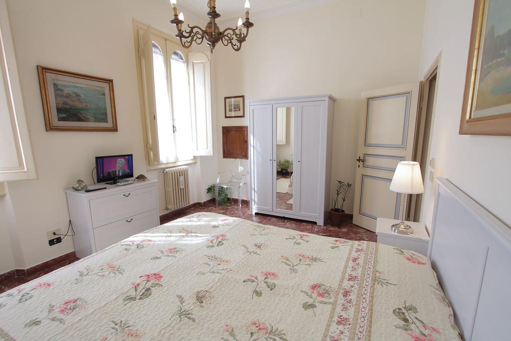 Il Diospero B&B Флоренция Стая снимка